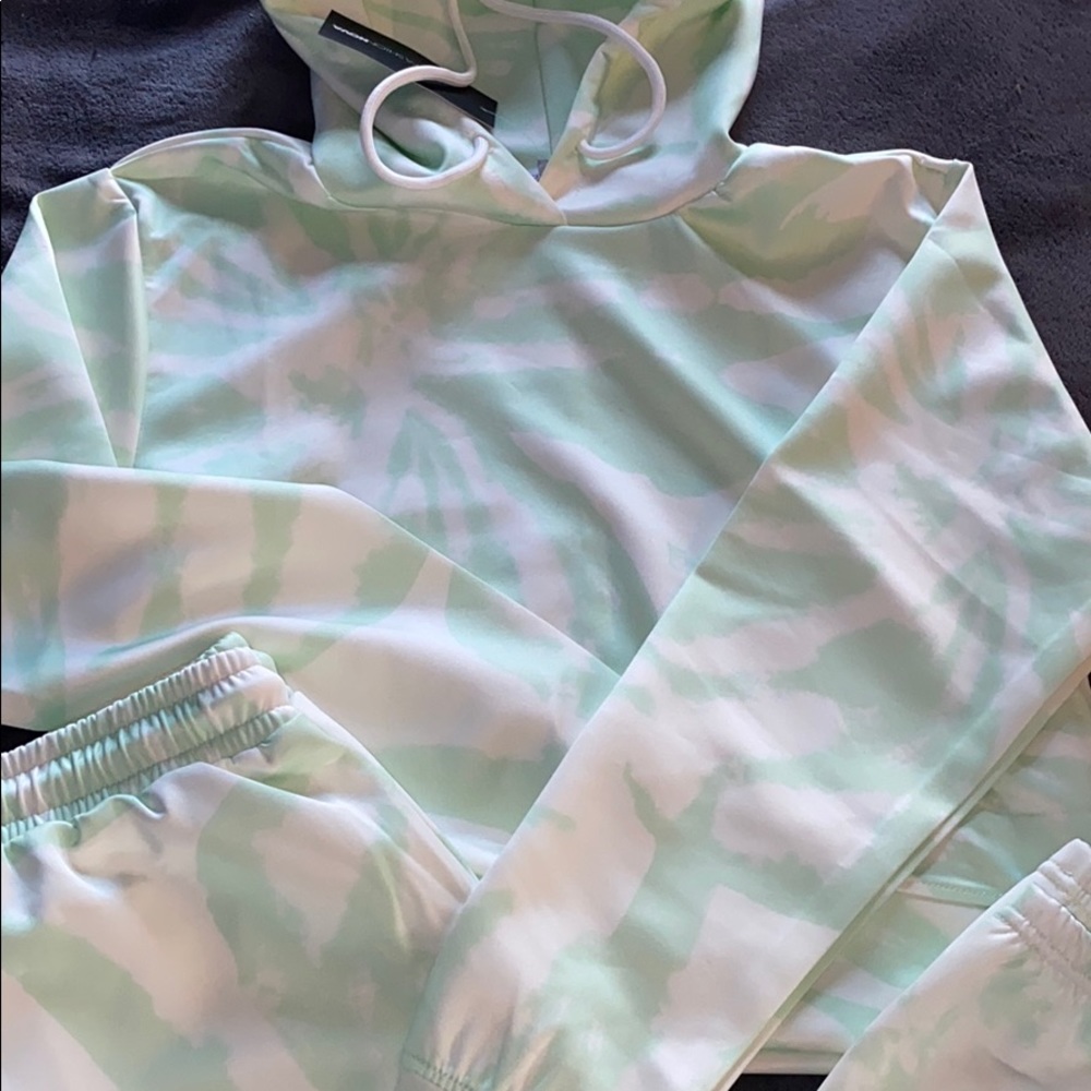 2 Piece Sweat Suit (hoodie )